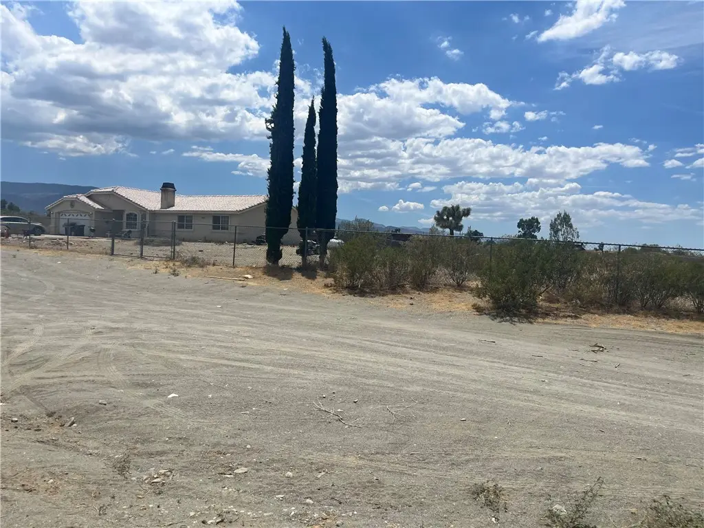 13014 Riggins Road, Phelan, CA 92371 - #1