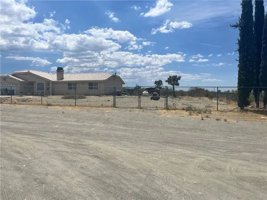 13014 Riggins Road, Phelan, CA 92371 - #2