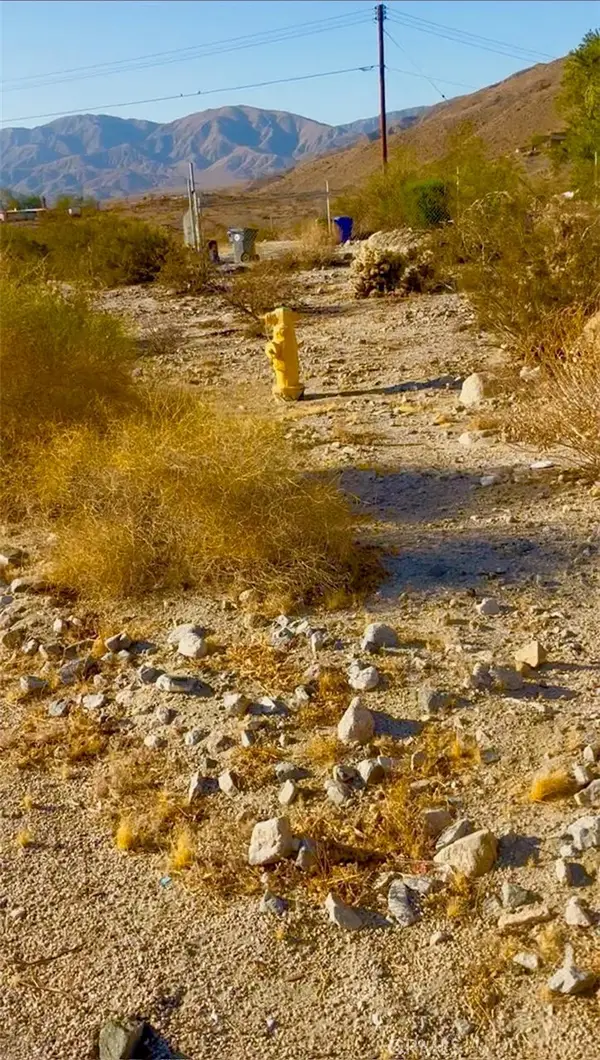 81620 Dillon, Desert Hot Springs, CA 92241