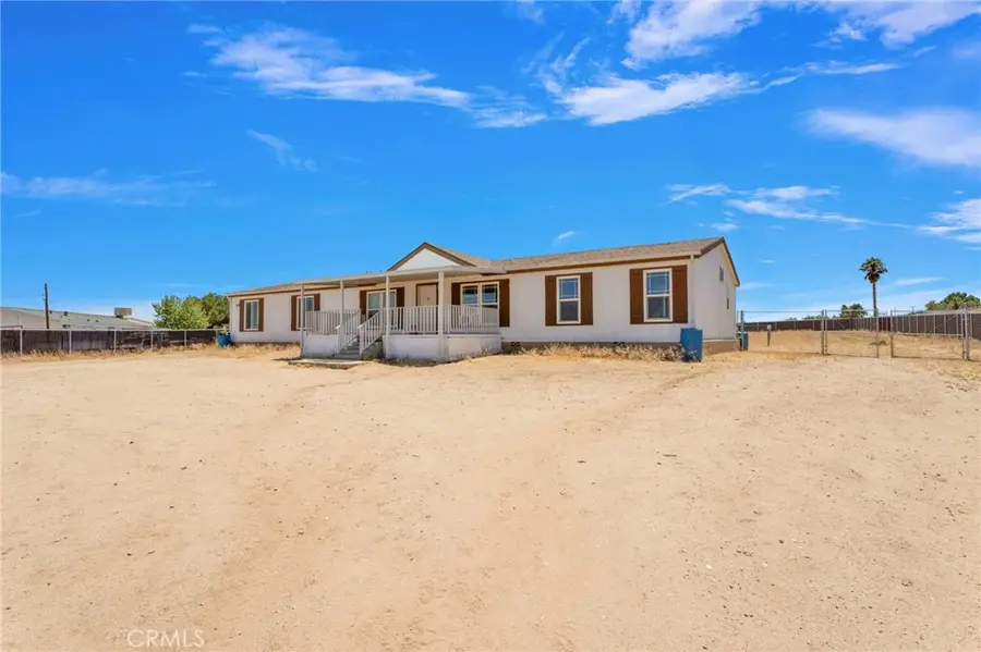 9235 Lindero, Phelan, CA 92392 - #2