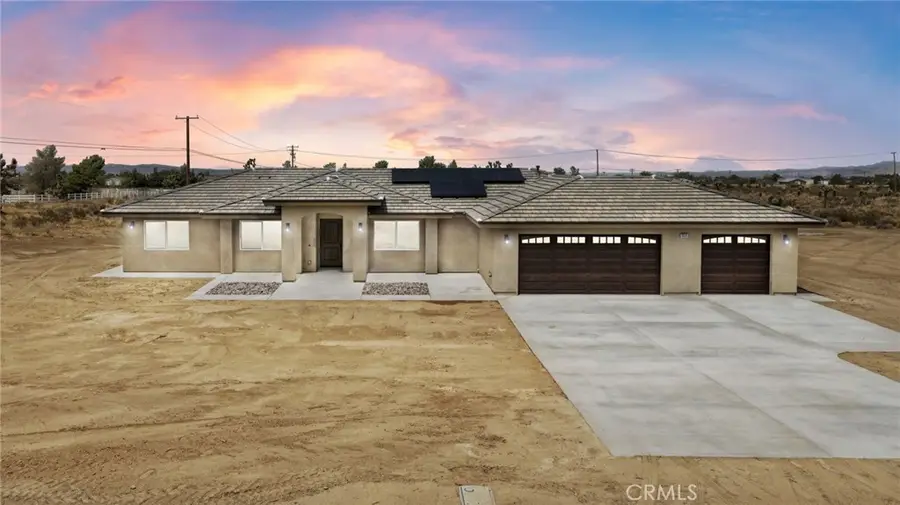 10520 Mono Road, Phelan, CA 92371 - #2