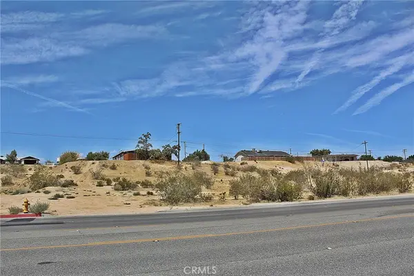 11 Village Drive, Victorville, CA 92395