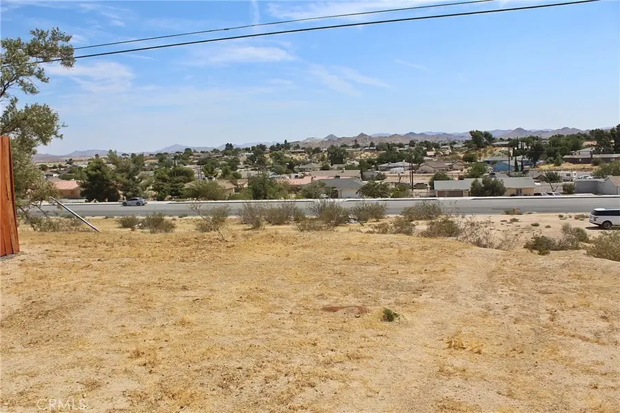 11 Village Drive, Victorville, CA 92395 - #3