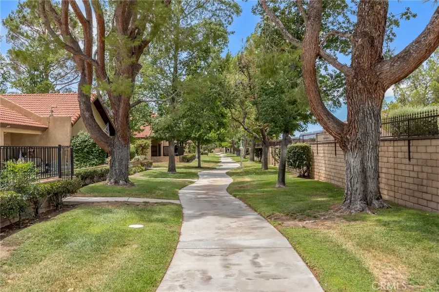 19064 Elm Drive, Apple Valley, CA 92308 - #3