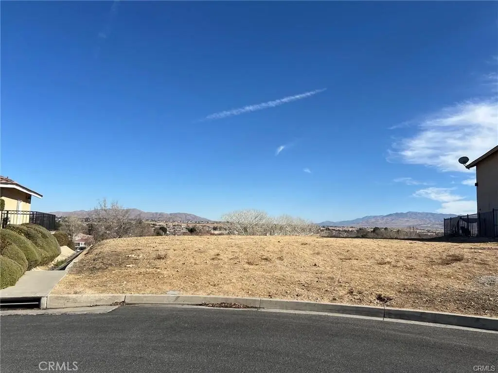 18257 Deauville Drive, Victorville, CA 92395 - #1