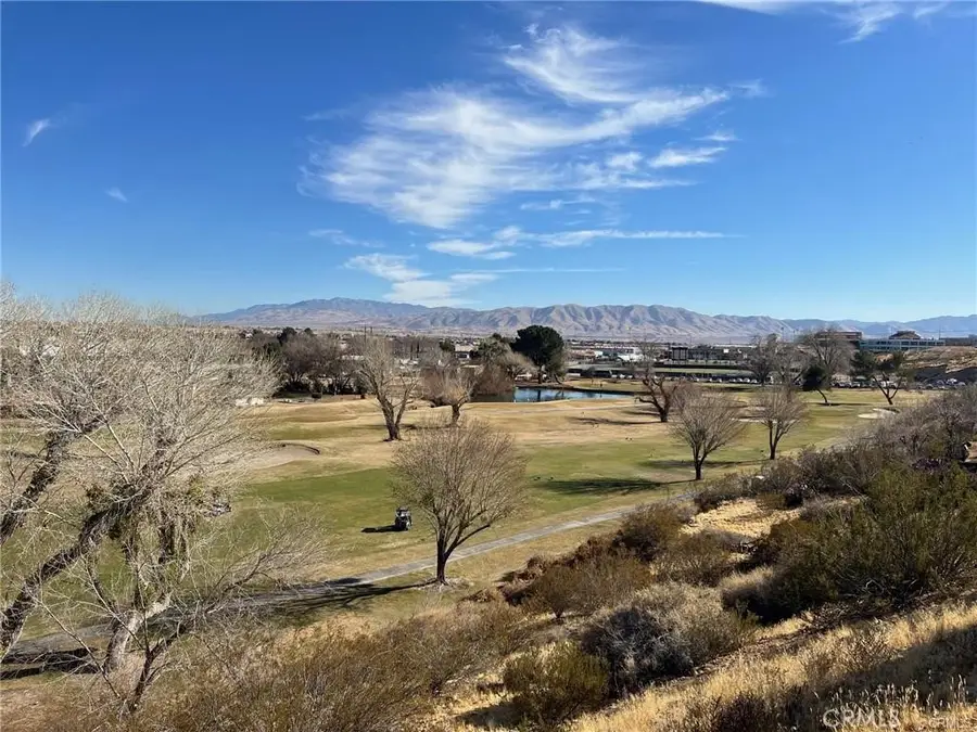 18257 Deauville Drive, Victorville, CA 92395 - #2