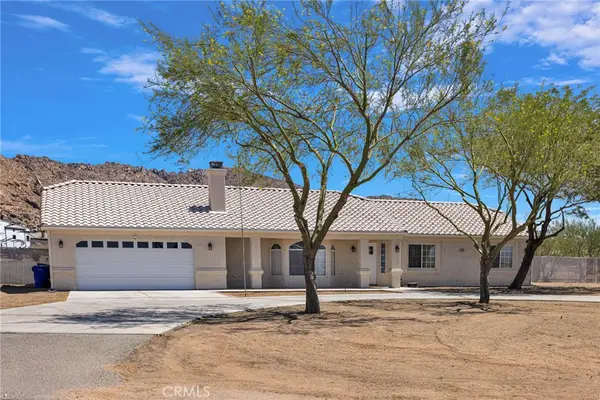 17025 Candlewood Road, Apple Valley, CA 92307