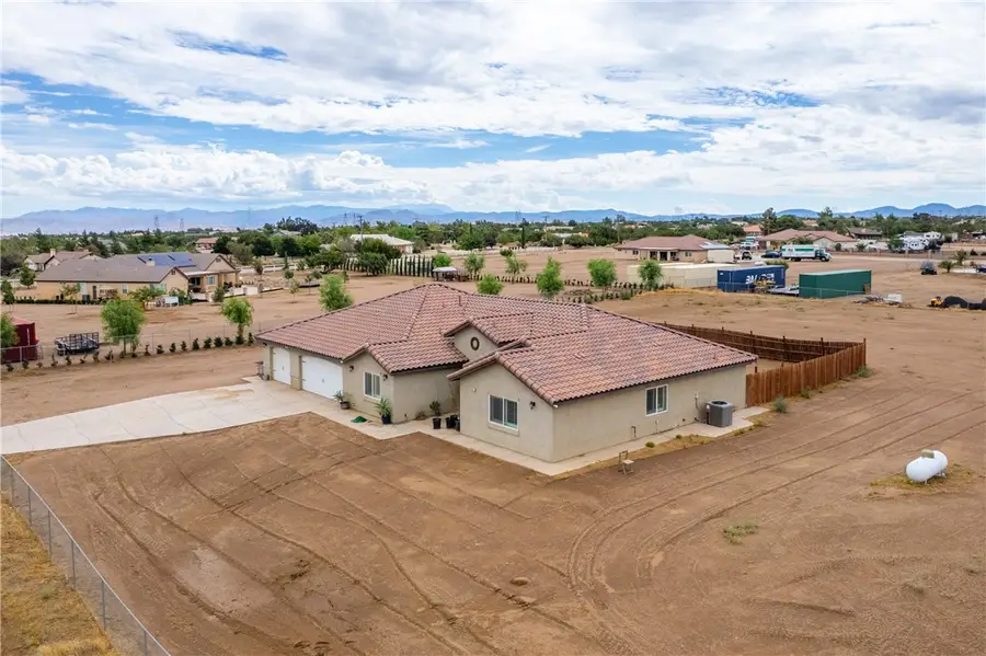 10215 Nielson, Oak Hills, CA 92344 - #2