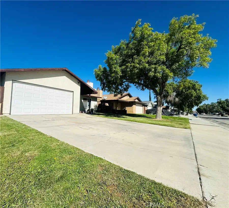 44419 Watford Ave, Lancaster, CA 93535 - #2