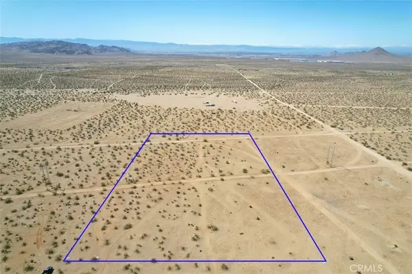 52 Rubicon Street, Apple Valley, CA 92307
