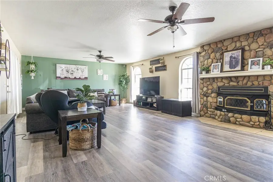 12631 Mesquite Street, Oak Hills, CA 92344 - #3