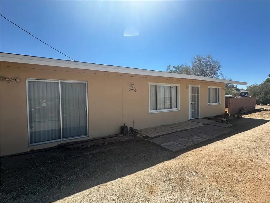 9838 Buena Vista Street, Apple Valley, CA 92308 - #2
