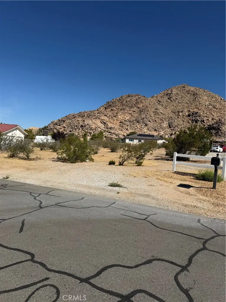 23372 Taos, Apple Valley, CA 92307 - #3