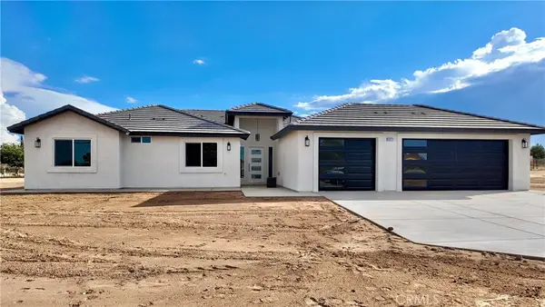 15271 Sycamore St., Hesperia, CA 92345