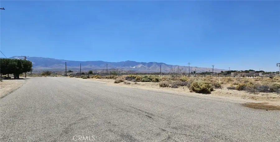 800 Oracle Rd., Lucerne Valley, CA 92356 - #2