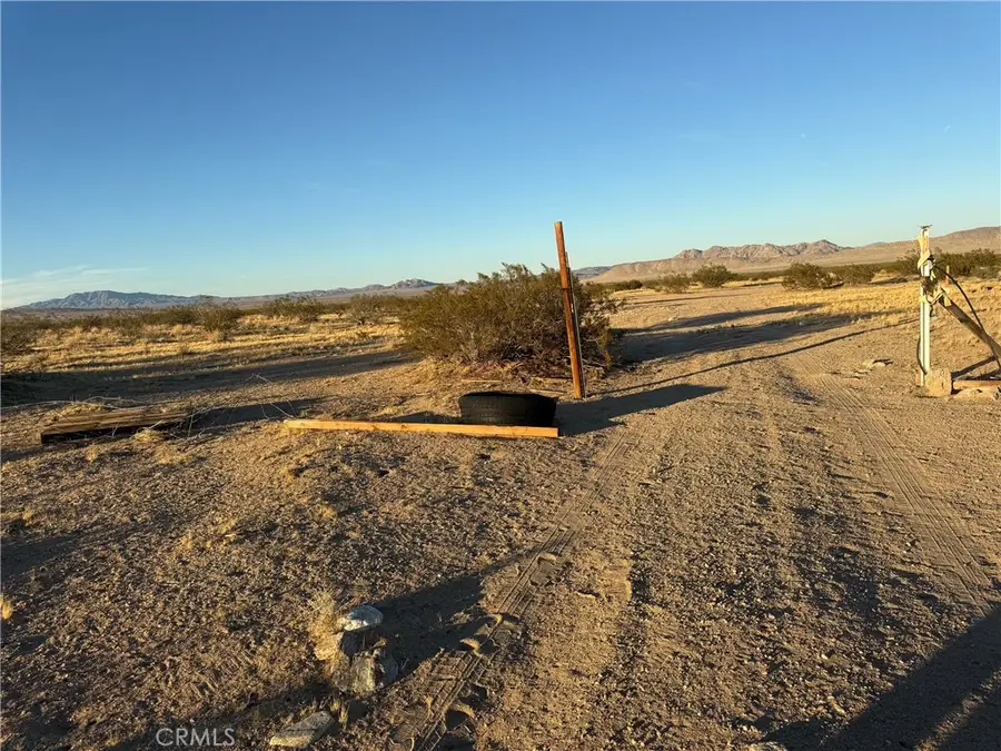 5 Swanee Road, Lucerne Valley, CA 92356 - #2