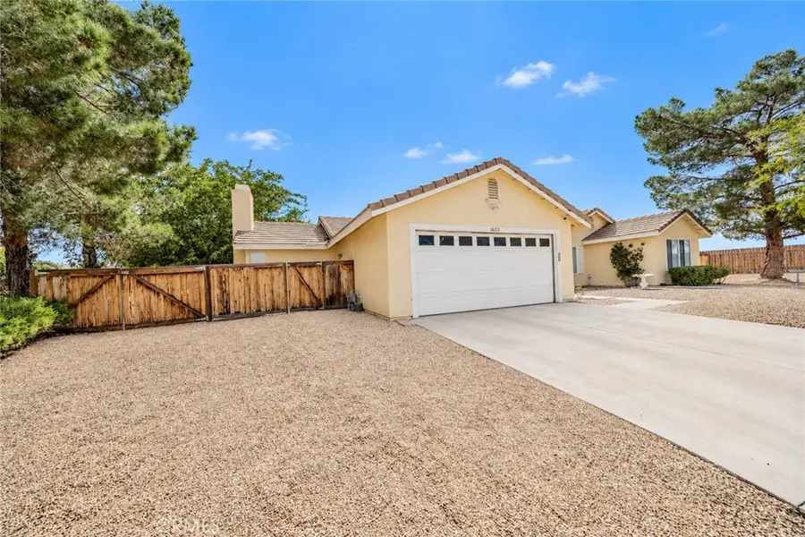 16213 Lake Shore, Apple Valley, CA 92307 - #2