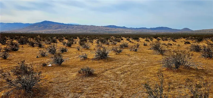 800 Las Tunas Dr., Apple Valley, CA 92308 - #3