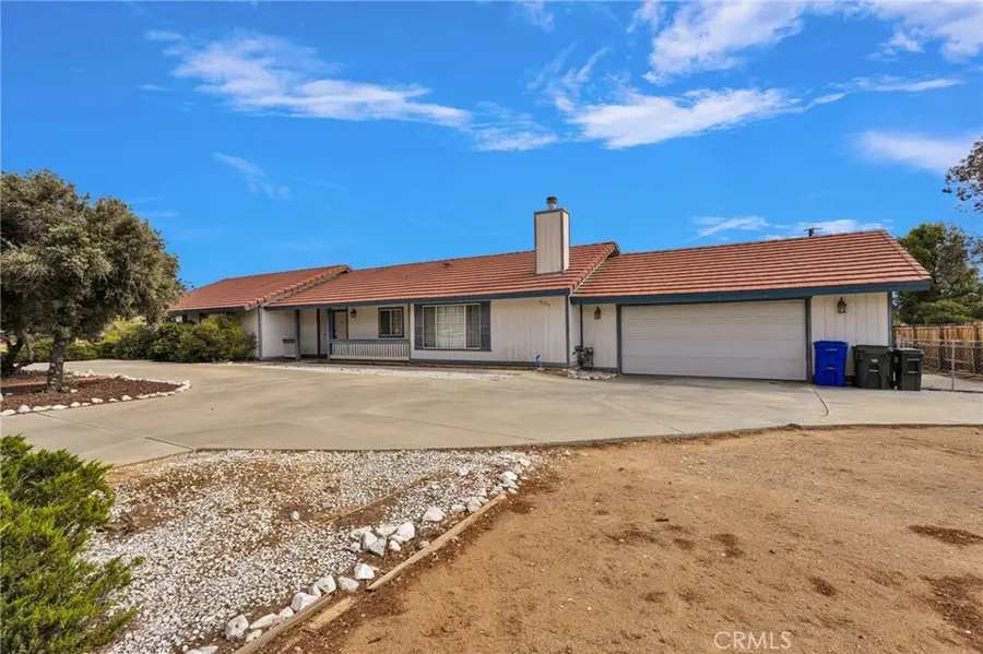 16255 Wintun Road, Apple Valley, CA 92307 - #3