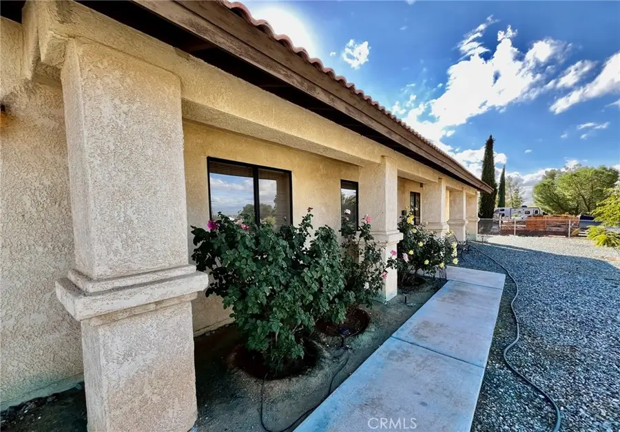15855 Wintun Road, Apple Valley, CA 92307 - #3