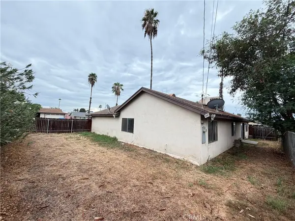 1448 S Iris, Bloomington, CA 92316