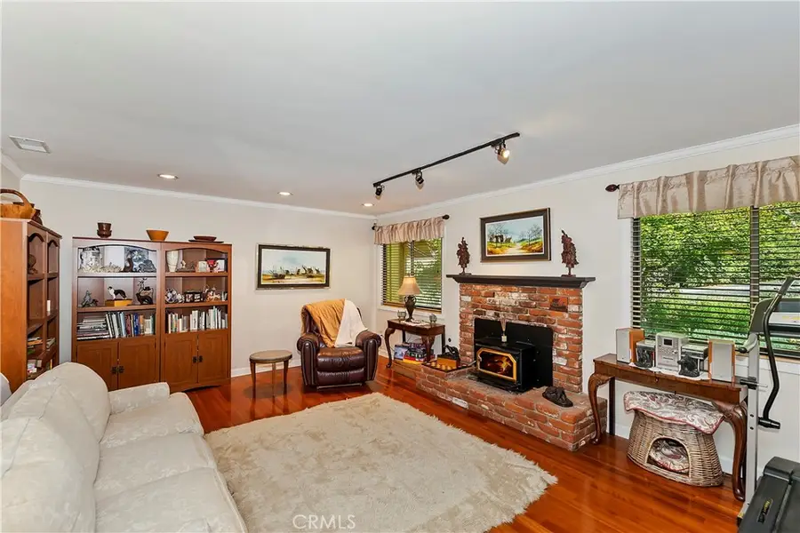 23167 Brookside Road, Crestline, CA 92325 - Image #2