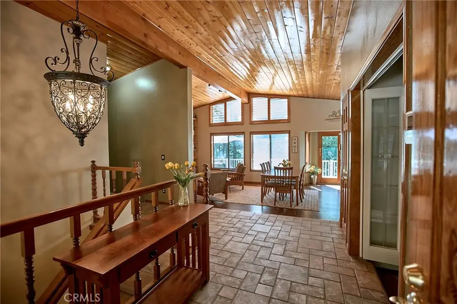 6204 Spruce Avenue, Angelus Oaks, CA 92305 - Image #2