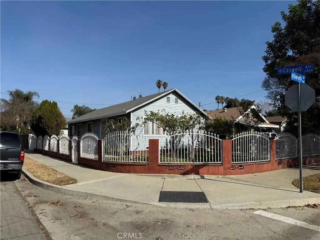 903 E 7th Street, Pomona, CA 91766 - #1