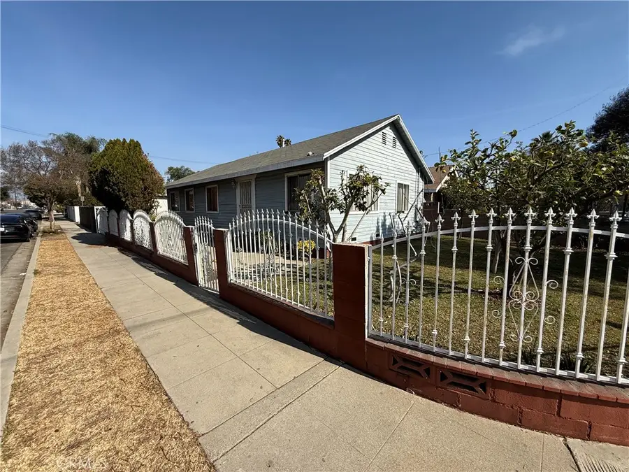 903 E 7th Street, Pomona, CA 91766 - #2