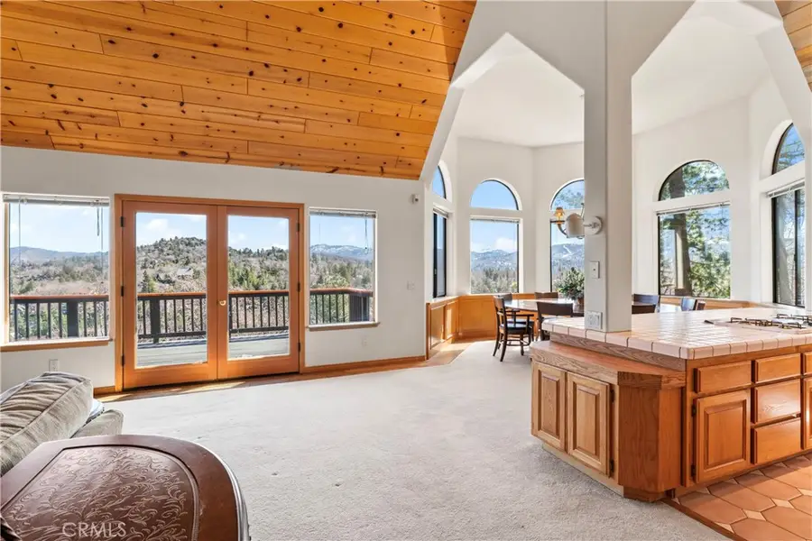 28245 Arbon Lane, Lake Arrowhead, CA 92352 - Image #3