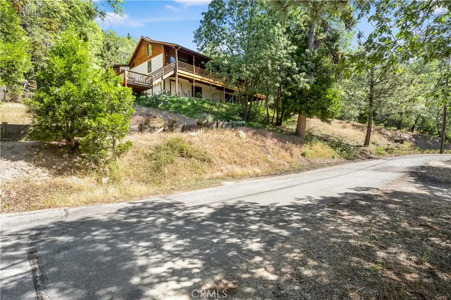 77 Park Drive, Running Springs, CA 92382 - Image #2