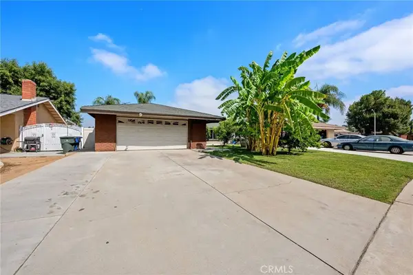 6951 New York Dr, Riverside, CA 92506