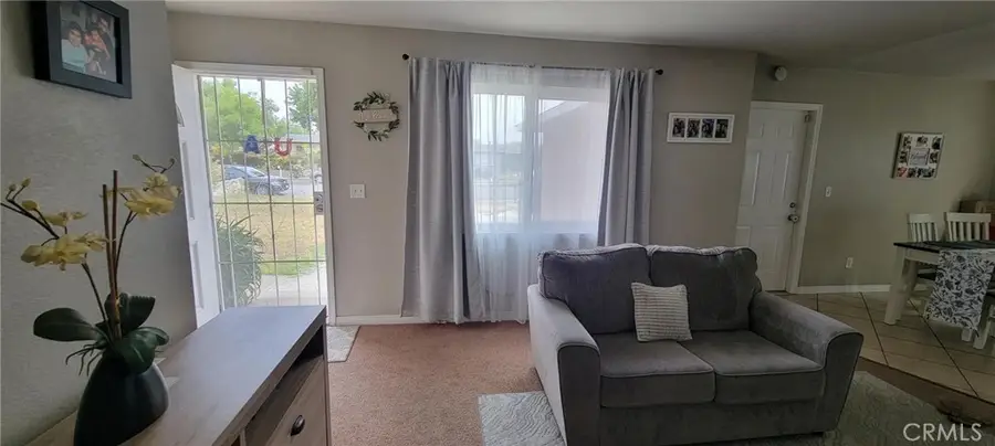 1083 Lorraine, Rialto, CA 92376 - Image #2