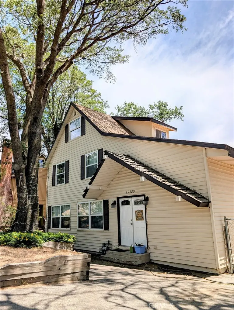 29289 Lake View Drive, Cedar Glen, CA 92321 - Image #3