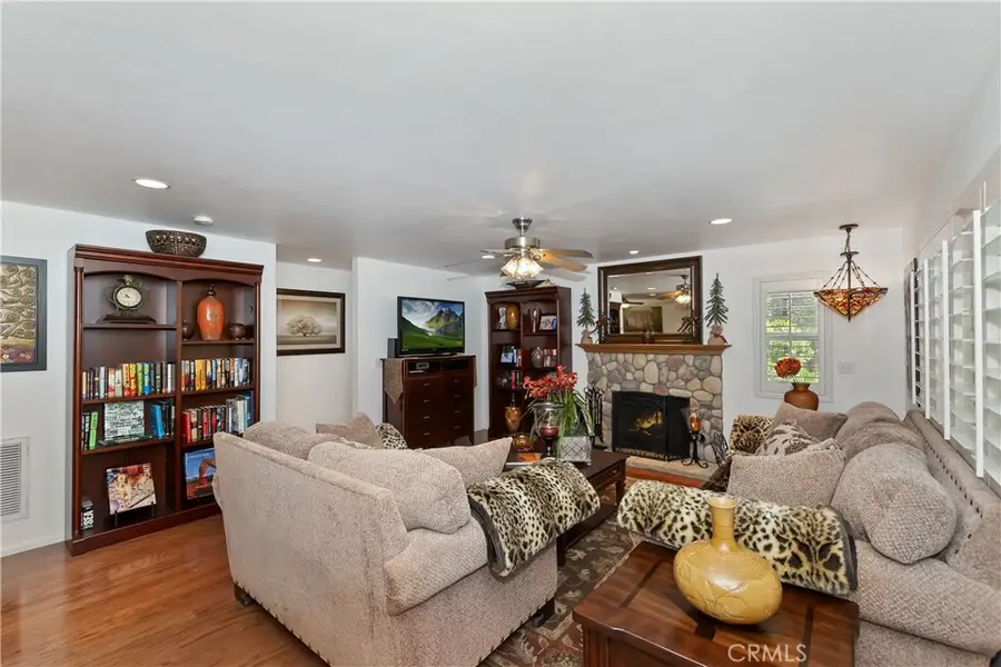 31816 Silver Spruce Drive, Running Springs, CA 92382 - Image #3