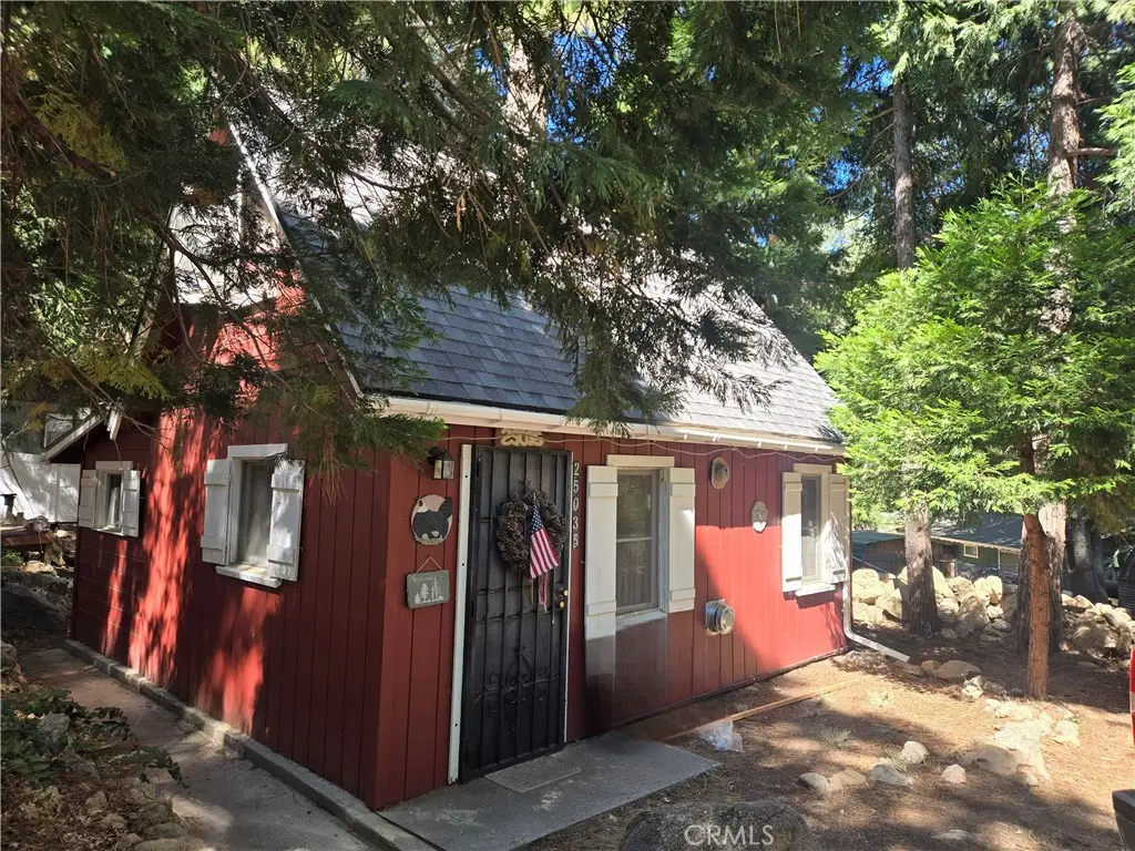 25035 Moon Drive, Crestline, CA 92325 - Image #1