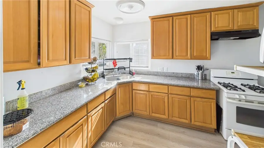 636 W Olive St, San Bernardino, CA 92410 - Image #3