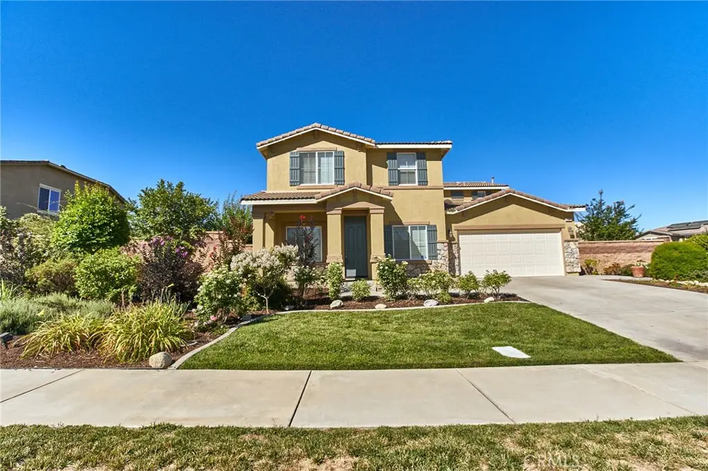 31801 Oakwood Circle, Yucaipa, CA 92399 - Image #1