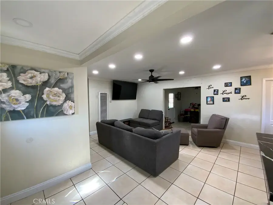 7715 Rogers Lane, San Bernardino, CA 92410 - Image #2
