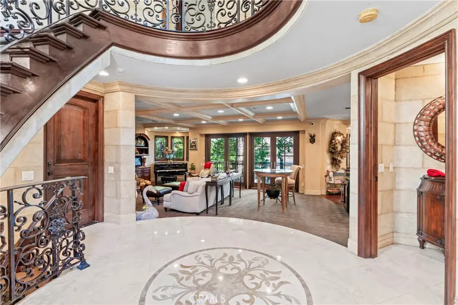 207 Blue Lake Road, Lake Arrowhead, CA 92352 - Image #3