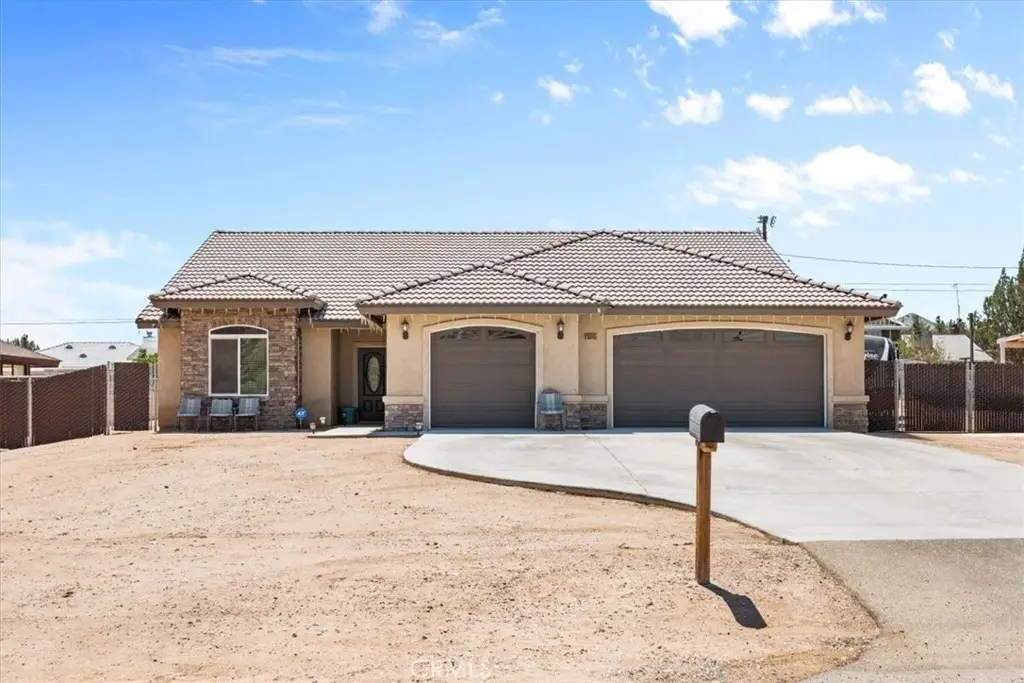 15345 Farmington Street, Hesperia, CA 92345 - #1