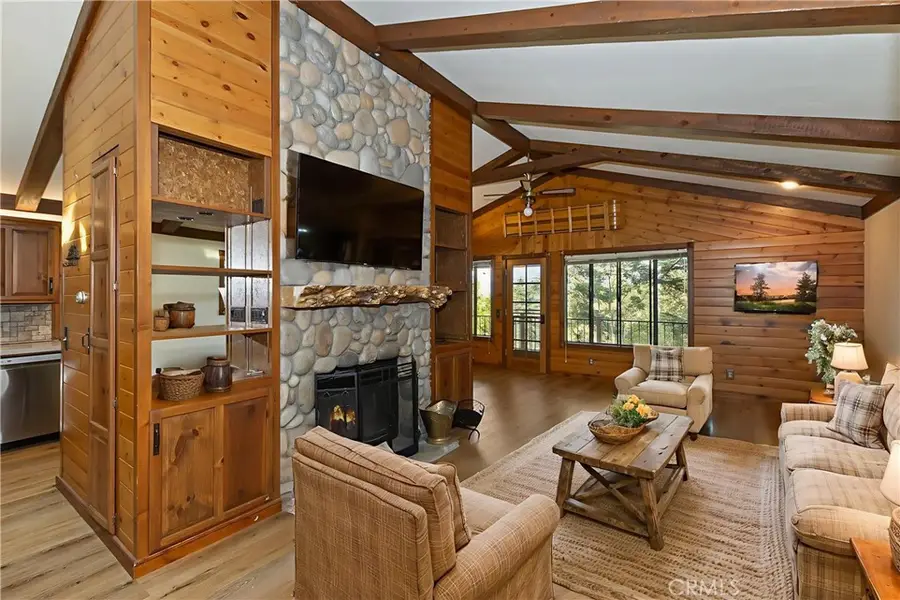 501 Wellsley Drive, Lake Arrowhead, CA 92352 - Image #2