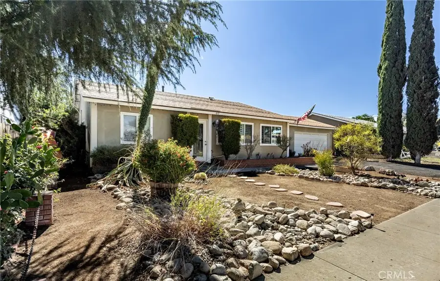 870 Falcon Lane, Redlands, CA 92374 - Image #3