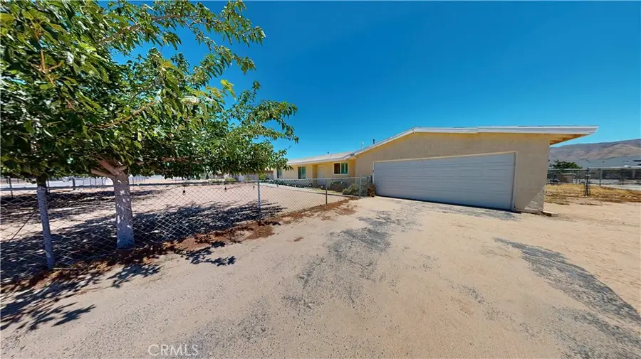7601 Corona Avenue, Hesperia, CA 92345 - #3
