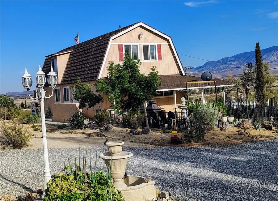 31420 Rabbit Springs Lane, Lucerne Valley, CA 92356 - Image #2