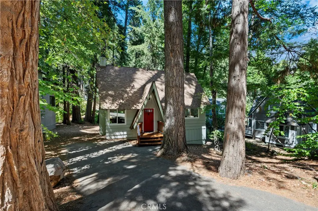27828 Rainbow Drive, Lake Arrowhead, CA 92352 - Image #1