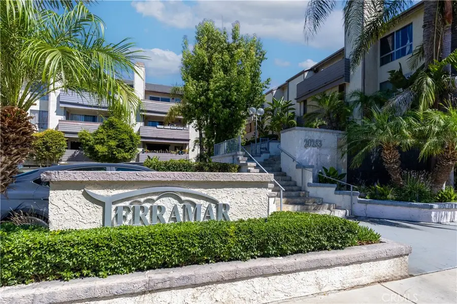 20253 Keswick St #326, Winnetka, CA 91306 - Image #2