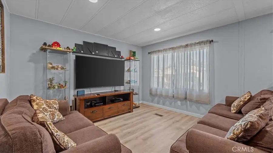 6130 Camino Real #112, Jurupa Valley, CA 92509 - Image #3