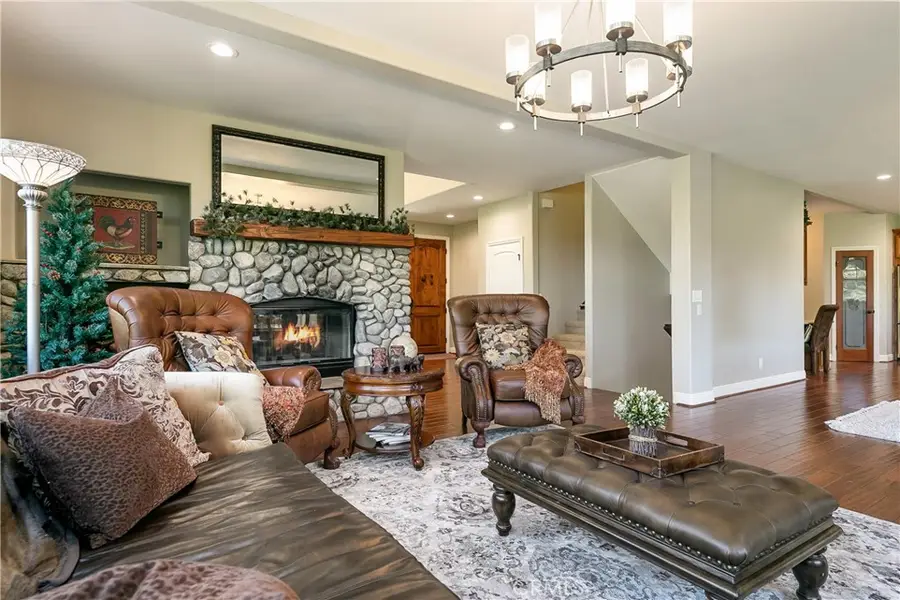 28449 Fresh Spring Lane, Lake Arrowhead, CA 92352 - Image #3