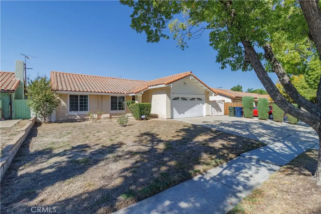 1323 Kingswood, Redlands, CA 92374 - #1